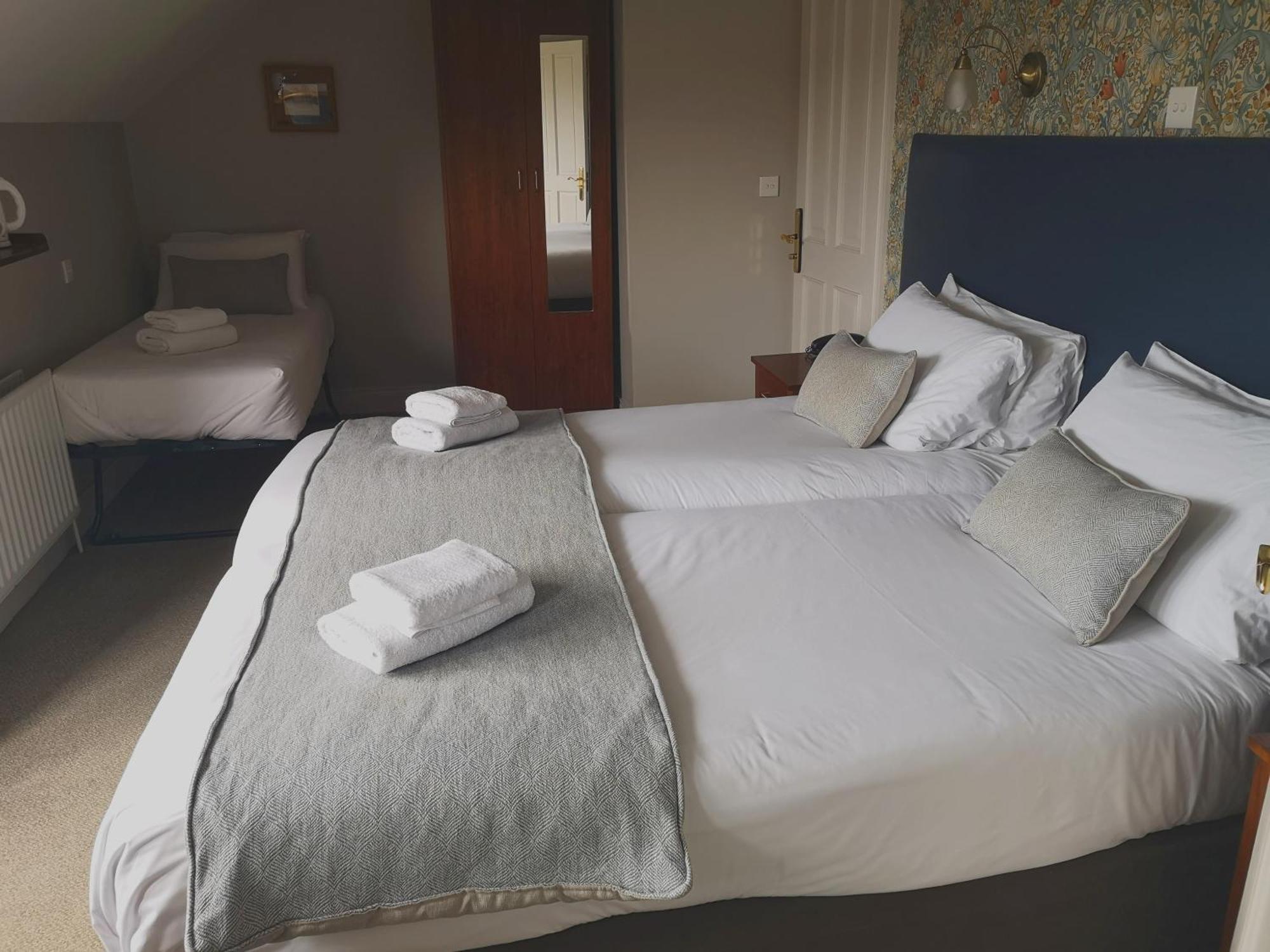 Glen Gat House Bed & Breakfast Дъндолк Стая снимка